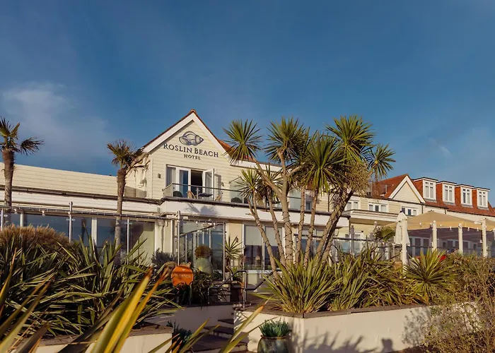 Roslin Beach Hotel